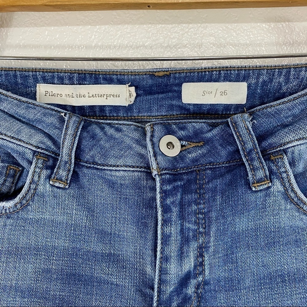 3/$25 Anthro Pilcro And The Letterpress Flare Jeans 26 - Picture 3 of 6